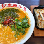 Benitora Gyouzabou - 忠告レベルの青山椒タンタン麺と鉄鍋棒餃子