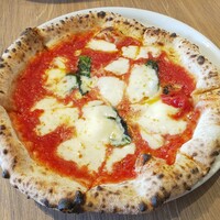 東京メルカート サカエヒロバス - マルゲリータ ¥1200 東京メルカート サカエヒロバス - マルゲリータ ¥1200