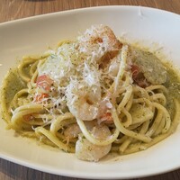 東京メルカート サカエヒロバス - 海老とジャガイモ フレッシュトマトのリングイネジェノヴェーゼ ¥1200 東京メルカート サカエヒロバス - 海老とジャガイモ フレッシュトマトのリングイネジェノヴェーゼ ¥1200