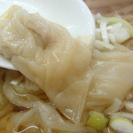 八千代軒 - ワンタン麺《大》