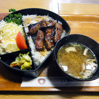 すき焼割烹 かとう - 焼肉重