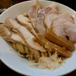 つけめん さなだ - 3種のチャーシューつけ麺