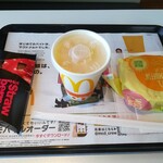 マクドナルド - エッグマックマフィン(コンビセット)250円、ストロベリーパイ120円