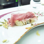 ペレグリーノ - イタリアの生ハムの王様　"クラテッロ・ディ・ジベッロ"