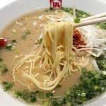 ラーメン 凪 BUTAO - 麺