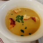 Bouillon Julien - リーキ（西洋ねぎ）の香味と素朴なじゃが芋の甘味が重なる、トロリとまろやかな熱々スープ