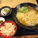 串カツ・もつ鍋・かすうどん しゃかりき432” - 