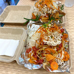 Lemongrass Express Waikoloa - ふたを閉めることなど出来ないほどの大盛り