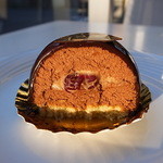 フランス菓子 パティシエ ショコラティエ イナムラショウゾウ - 質実柔和の省三らしい断面