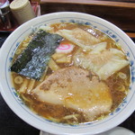 青梅街道 大勝軒 - ワンタン麺