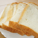 ミスズベーカリー - 天然酵母食パン　２８５円　（４枚切り）