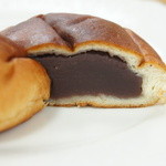 ミスズベーカリー - あんぱん　断面