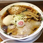 さんのじ - 鶏節味玉らーめん　890円　香ばしさのある鶏出汁が個性的かつ美味しい♪