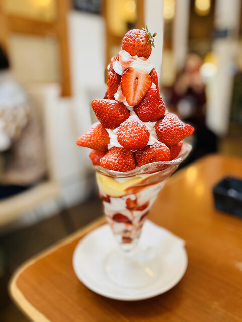 2021 今年も無事に あまおうking を登頂ヽ キングオブ いちごパフェはやっぱりココ By Yuyuyu0147 アロー ツリー 西宮店 Arrow Tree 西宮 ｊｒ カフェ 食べログ