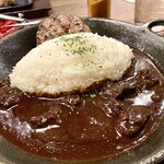 ビーフ インパクト - 鉄板ハンバーグカレー