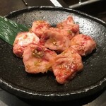 Yakiniku romantei - 中落カルビ979円