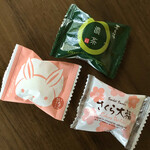 Agurie No Mori - 大好き『喜久福』食べた事ない期間限定？をチョイス。「さくら大福」「濃茶」「いちご生クリーム」