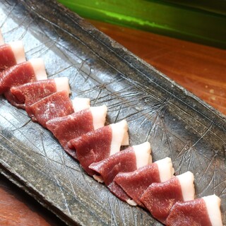 Delicious fresh Kawachi duck that can also be eaten as sashimi.