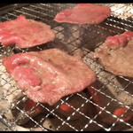 Sumibiyakiniku Hiyoriya - 