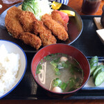 お食事処まるに - 