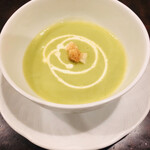 グリルフレンチ - えんどう豆のスープ