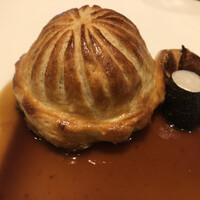 レグリエ - 鹿とフォアグラのパイ包み