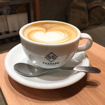 Passage Coffee Roastery - カフェラテ（490円）