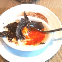La Brianza - トリュフのグラタンピエモンテ風。黄身のコクがすごい！おいしいの