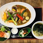 料亭 緒環 - 【薬膳ごはん】薬膳根菜カレー