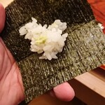 寿し道 桜田 - 切り立てのシャリを香り高い熊本の海苔に乗せて