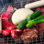 とんとん侍 - ジュージュー焼いてます♪生ビール、もう一杯！！