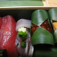 なかや寿司 - 赤身、鯵、いくら、うに
