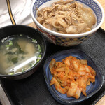吉野家 - ♪キムチ豚丼丼+味噌汁