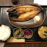 焼魚食堂 魚角 - 伴助の鯖の開き　1620円