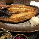 焼魚食堂 魚角 - 伴助の鯖の開き　1620円