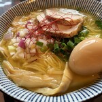 旬菜麺屋 雅流 - 限定（大） 鶏白湯+味玉…税込820円+100円=920円