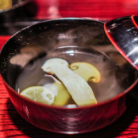 鉄板焼き いわ倉 - 松茸のお椀