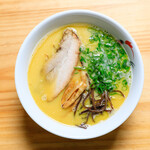 麺屋 丸鶏庵 - 料理写真:鶏白湯塩