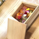 kitchen俊貴 - 桜の玉手箱