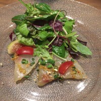 カントニーズ 燕 - 白身魚の刺身サラダ葱生姜風味（パクチーなし）