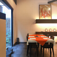 入道 - 店内 テーブル席