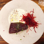 炭火とワイン 京都駅前店 - 銚子港赤身藁焼きタタキ