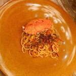 炭火とワイン 京都駅前店 - 渡り蟹とフルーツトマトのパスタ
