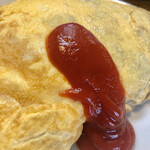 吉ひろ - オムライス　ケチャップ少なっ　でも中にいっぱい