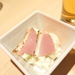 すし屋 銀蔵 - お通し300円(税別)