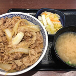 吉野家 - 牛丼 並 汁だくではないが汁だく ( ´θ｀) 依頼
お新香 味噌汁 セット