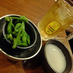 姉妹 - コーン茶とマッコリと、枝豆