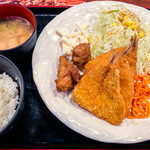 やきとん筑前屋 - アジフライ定食 780円(ご飯大盛＝同価格)