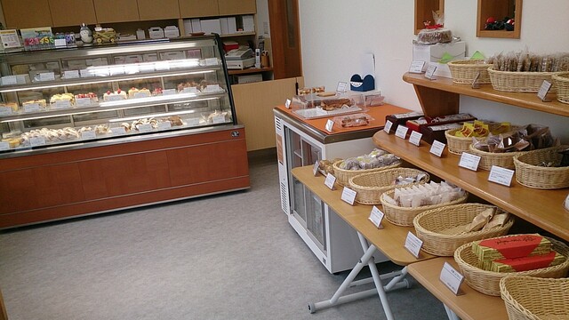 鶴浜屋 青柳店 - 鶴岡（ケーキ）の写真