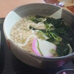 ウッディ・ハウス - わかめうどん